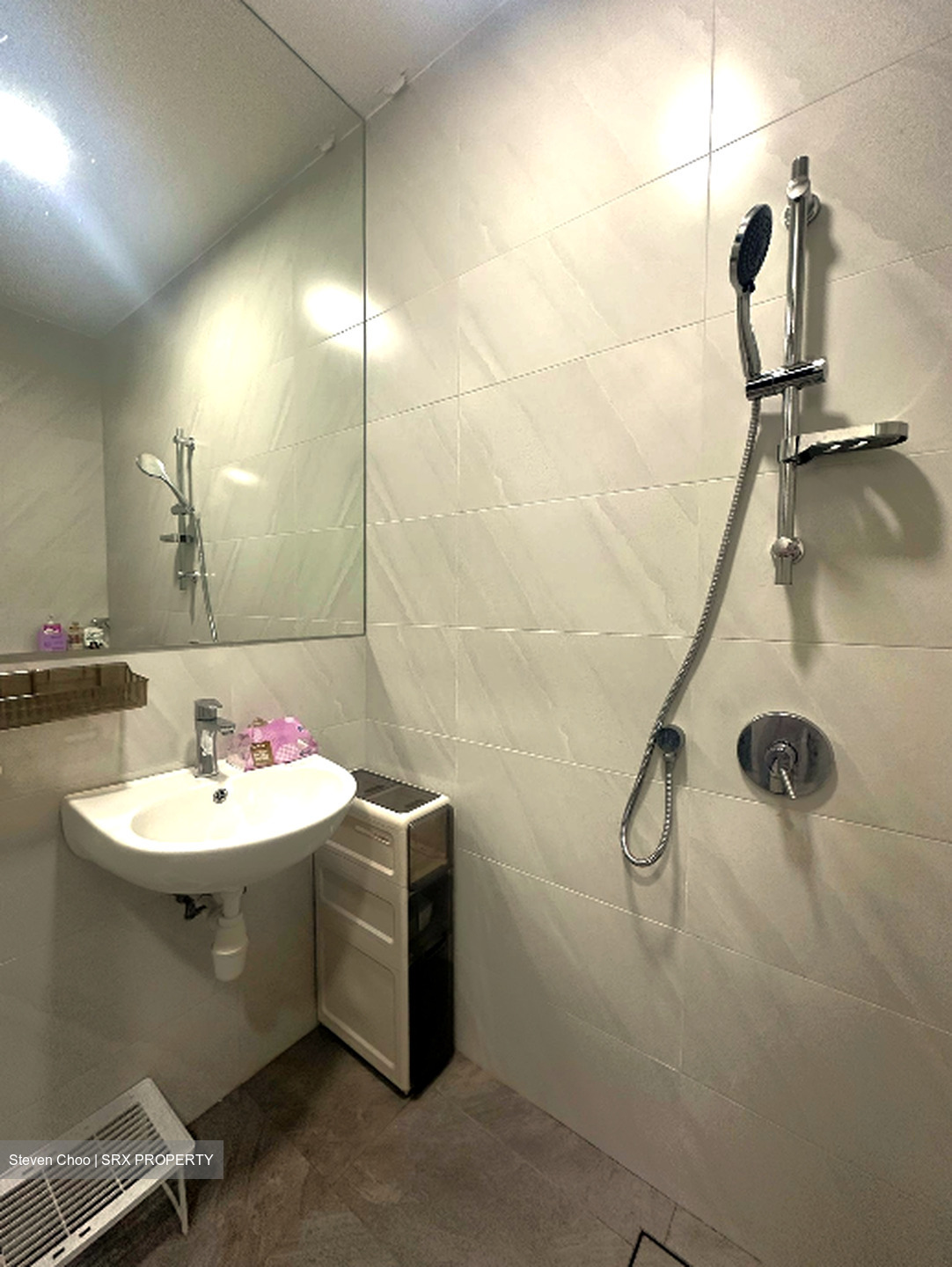 8 Farrer Suites (D8), Apartment #566611411